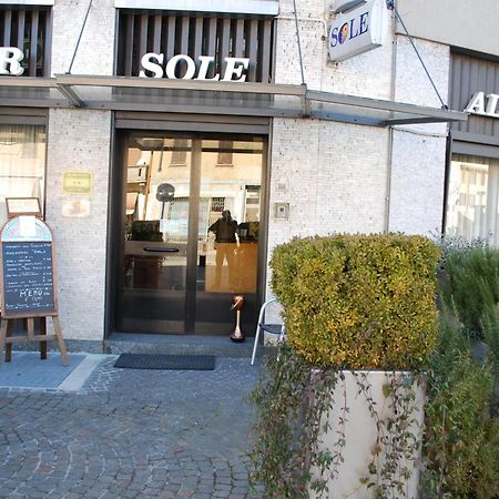 Albergo Sole Mariano Comense Exterior foto